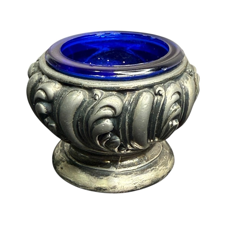WB MFG CO (WEIDLICH BROS) 3853 SILVER EMBOSSED NOUVEAU SALT CELLAR – EARLY 1900s - Picture 6 of 11
